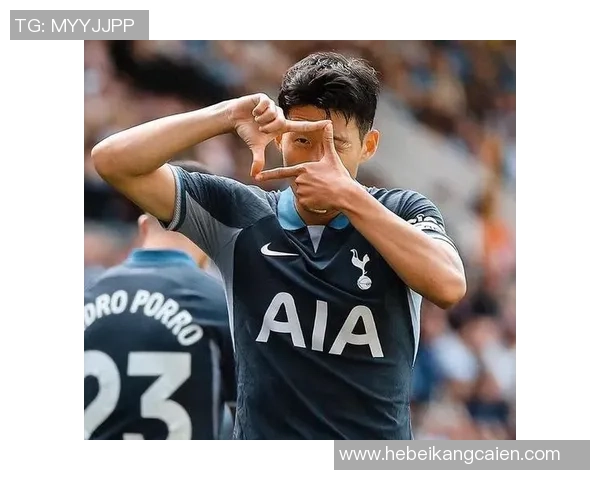 英超精彩对决巴萨3-0热刺帽子戏法点燃全场激情